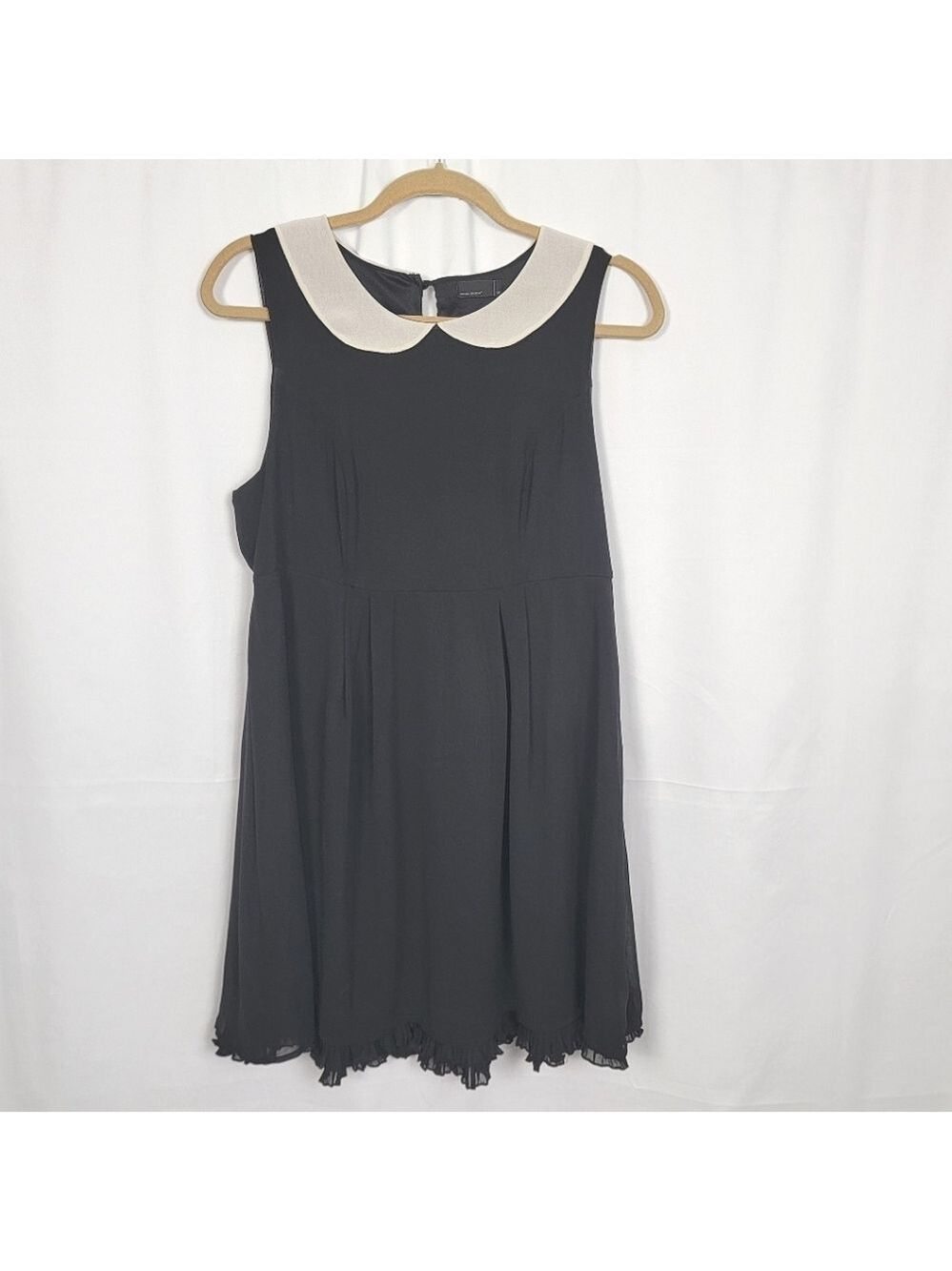 Black Sleeveless Dress with Cream Collar #2666